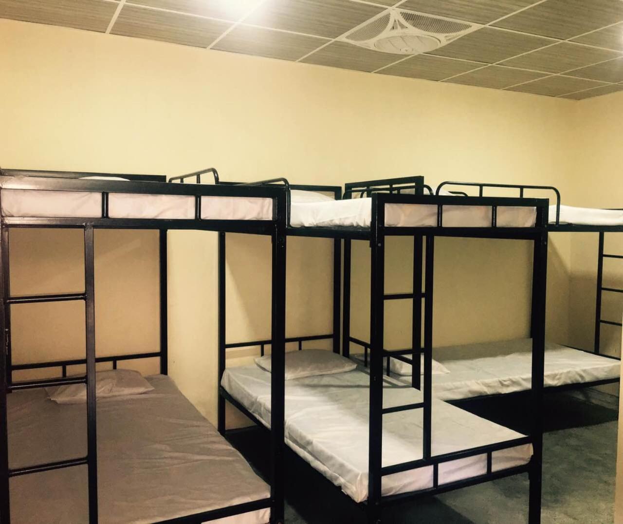 J Hostel Канди Экстерьер фото