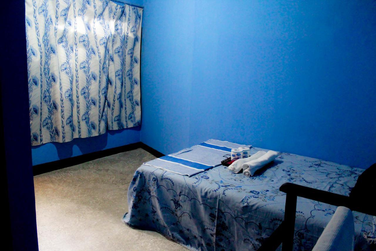 J Hostel Канди Экстерьер фото