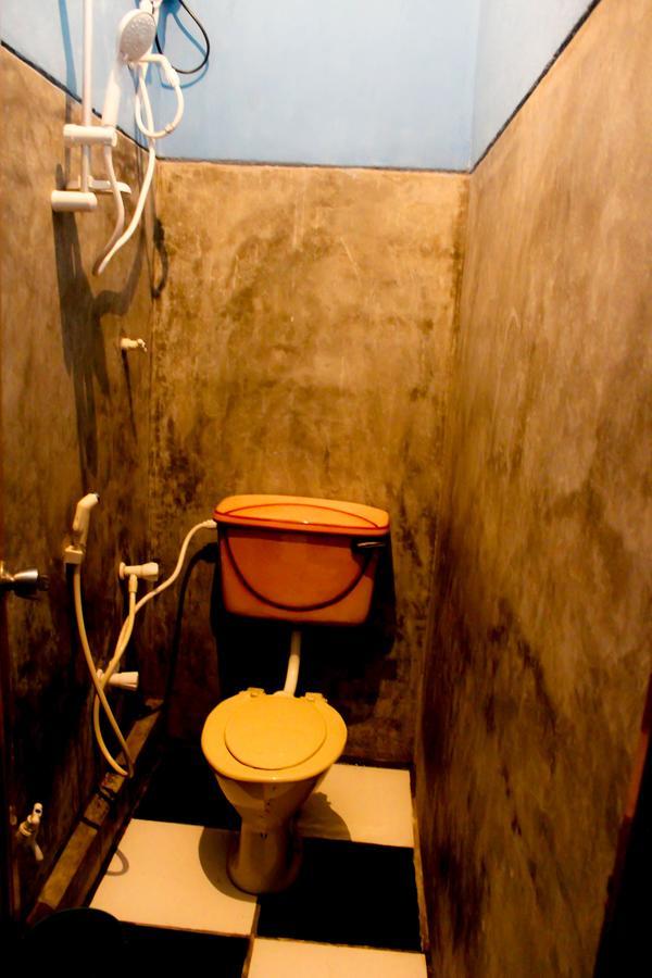 J Hostel Канди Экстерьер фото