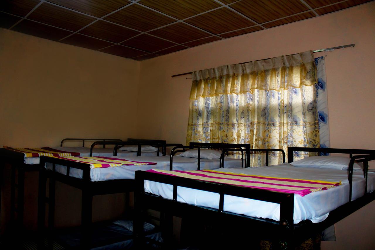 J Hostel Канди Экстерьер фото